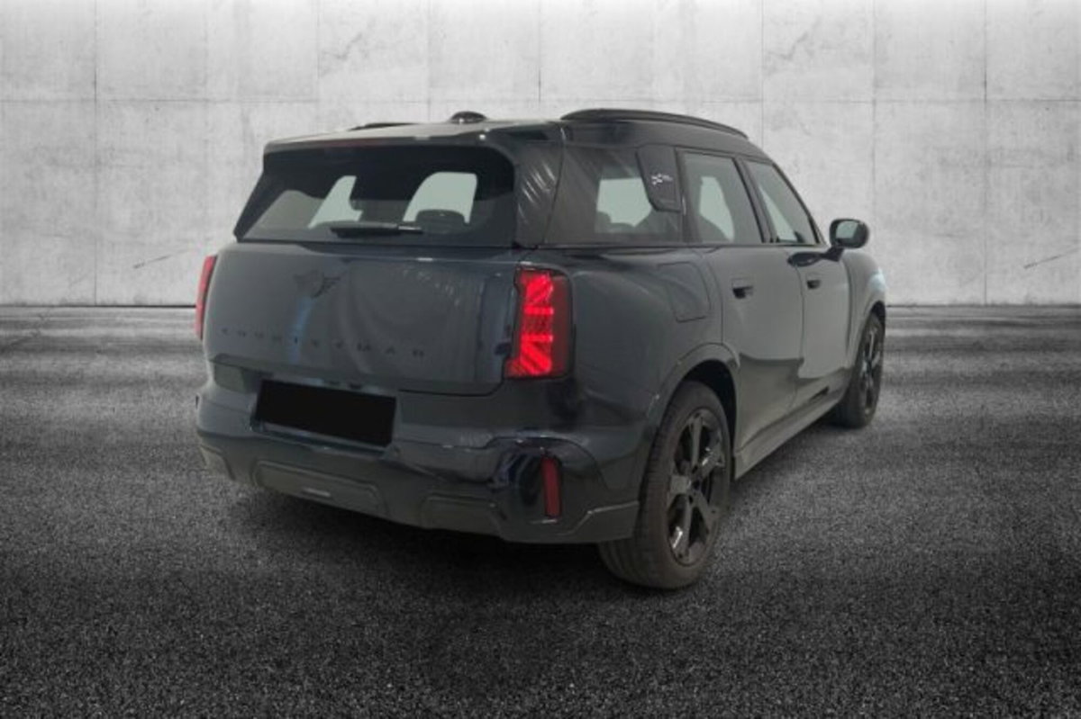 MINI Mini Countryman E JCW (4)