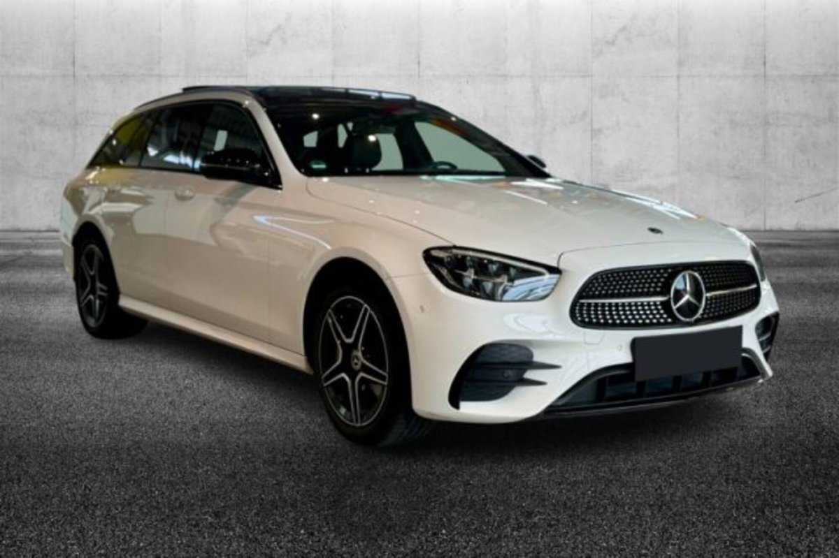 Mercedes-Benz Classe E Station Wagon 300 e Auto Plug in hybrid Premium Plus (2)