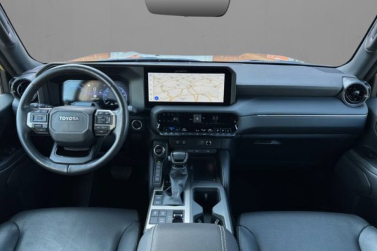 Toyota Land Cruiser 2.8 d-4d Lounge awd auto (6)