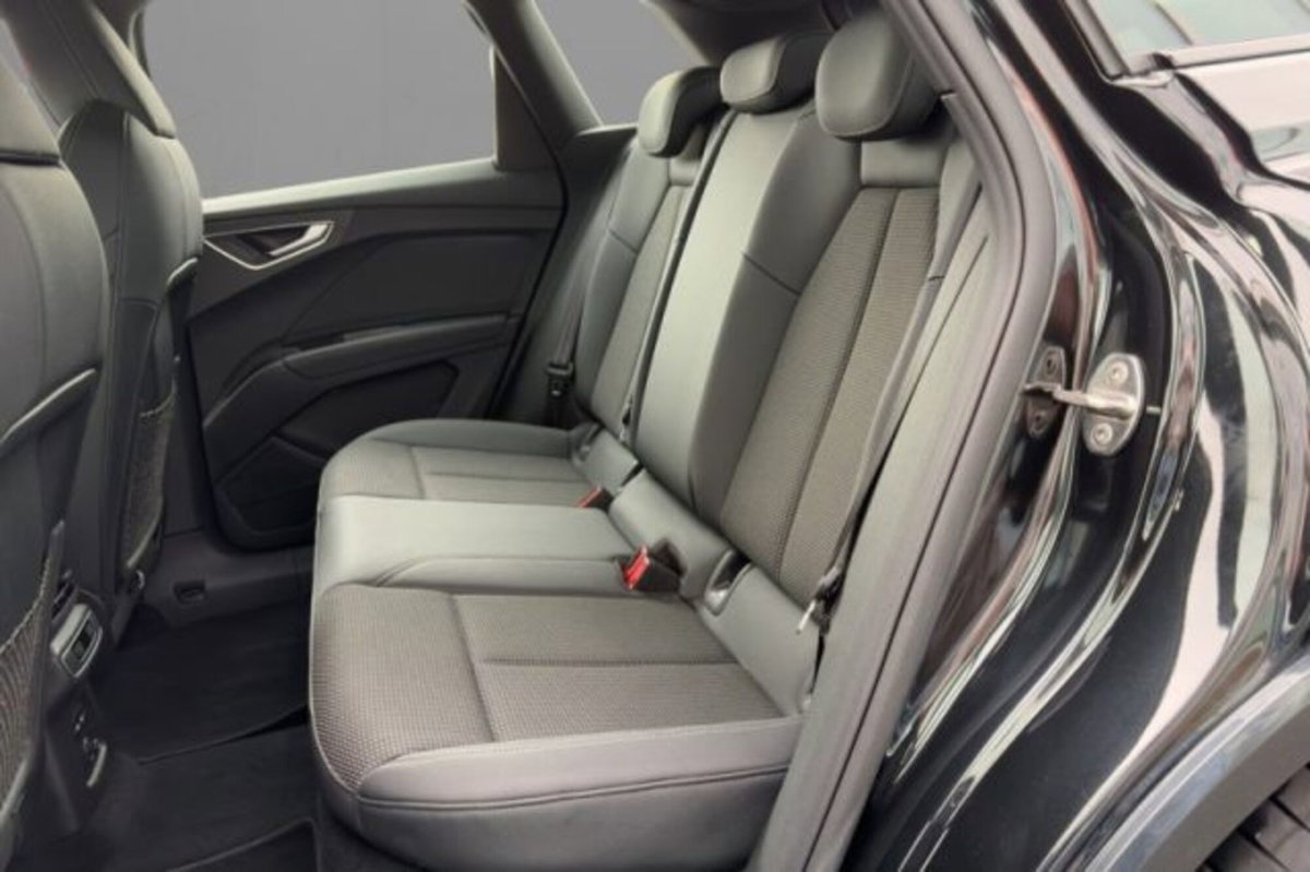 Audi Q4 Q4 40 e-tron S line edition (8)