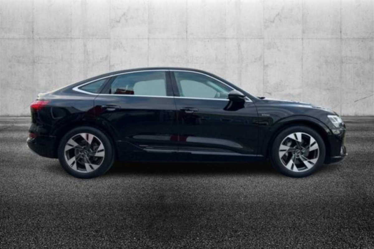 Audi e-tron Sportback 50 quattro Business (4)