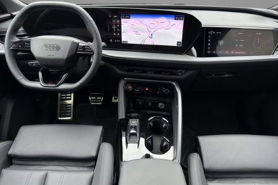 Audi Q5 Sportback 2.0 tdi mhev+ S line quattro 204cv s-tronic (2)