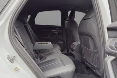 Audi Q5 Sportback 2.0 tdi mhev+ S line quattro 204cv s-tronic (4)