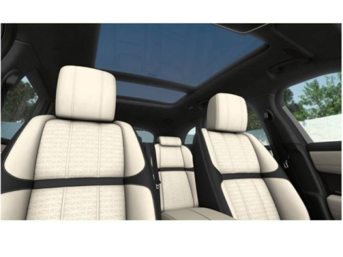 Land Rover Range Rover Velar 2.0 Si4 300 CV (8)