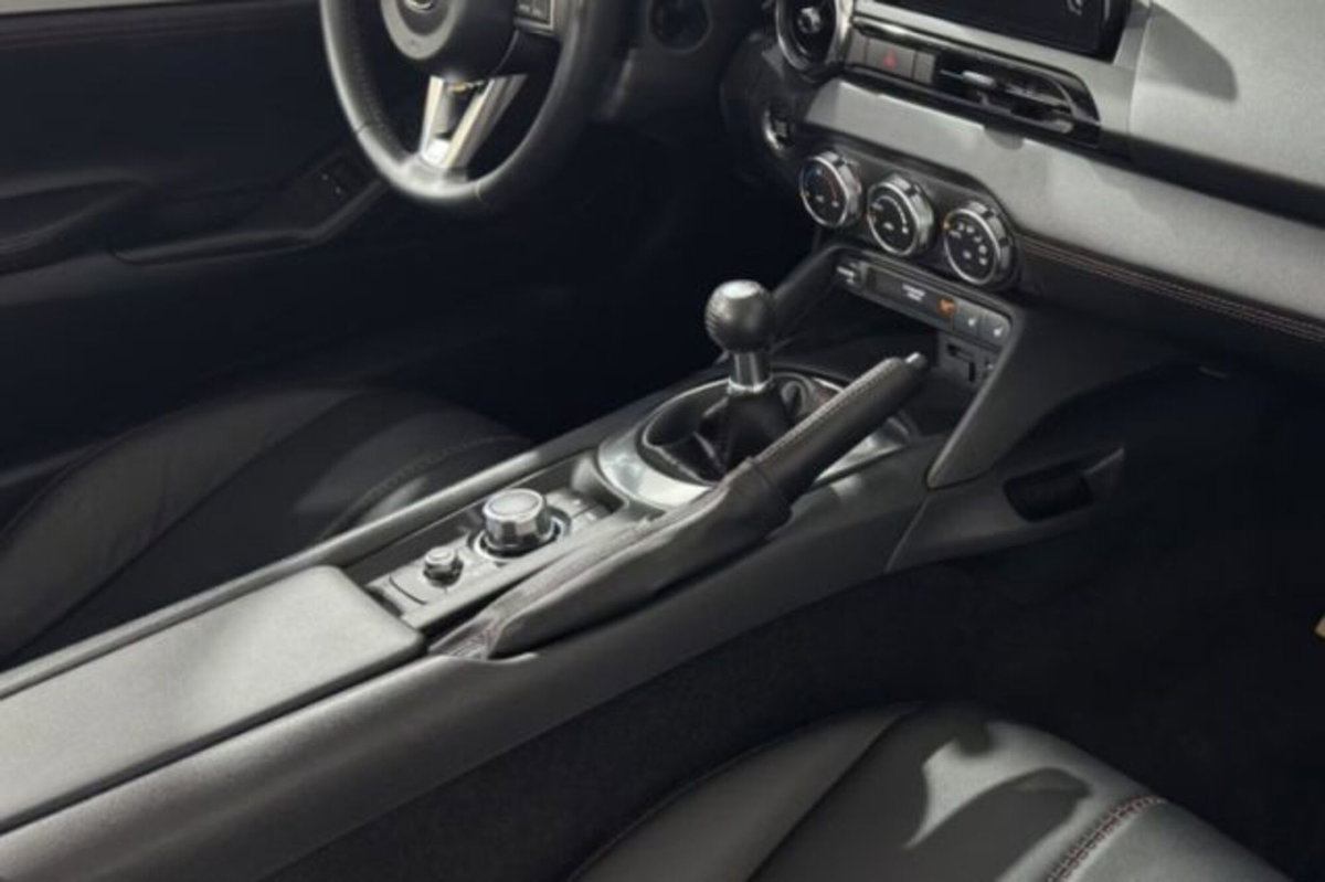 Mazda MX-5 2.0L Skyactiv-G RF Sport (8)