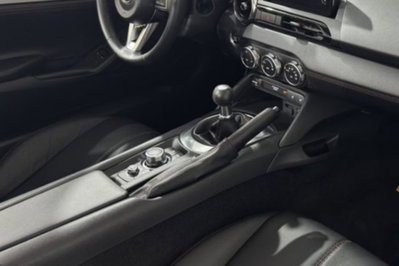Mazda MX-5 2.0L Skyactiv-G RF Sport (8)