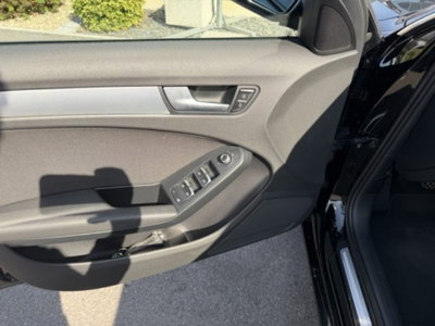 Audi A4 Avant 2.0 TDI 120 CV Business Plus (8)