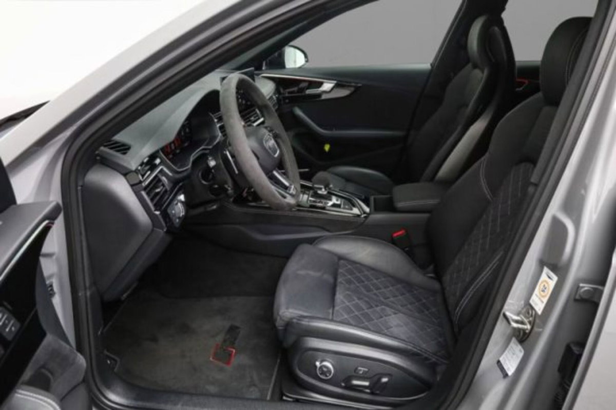 Audi RS 4 Avant 4 (7)