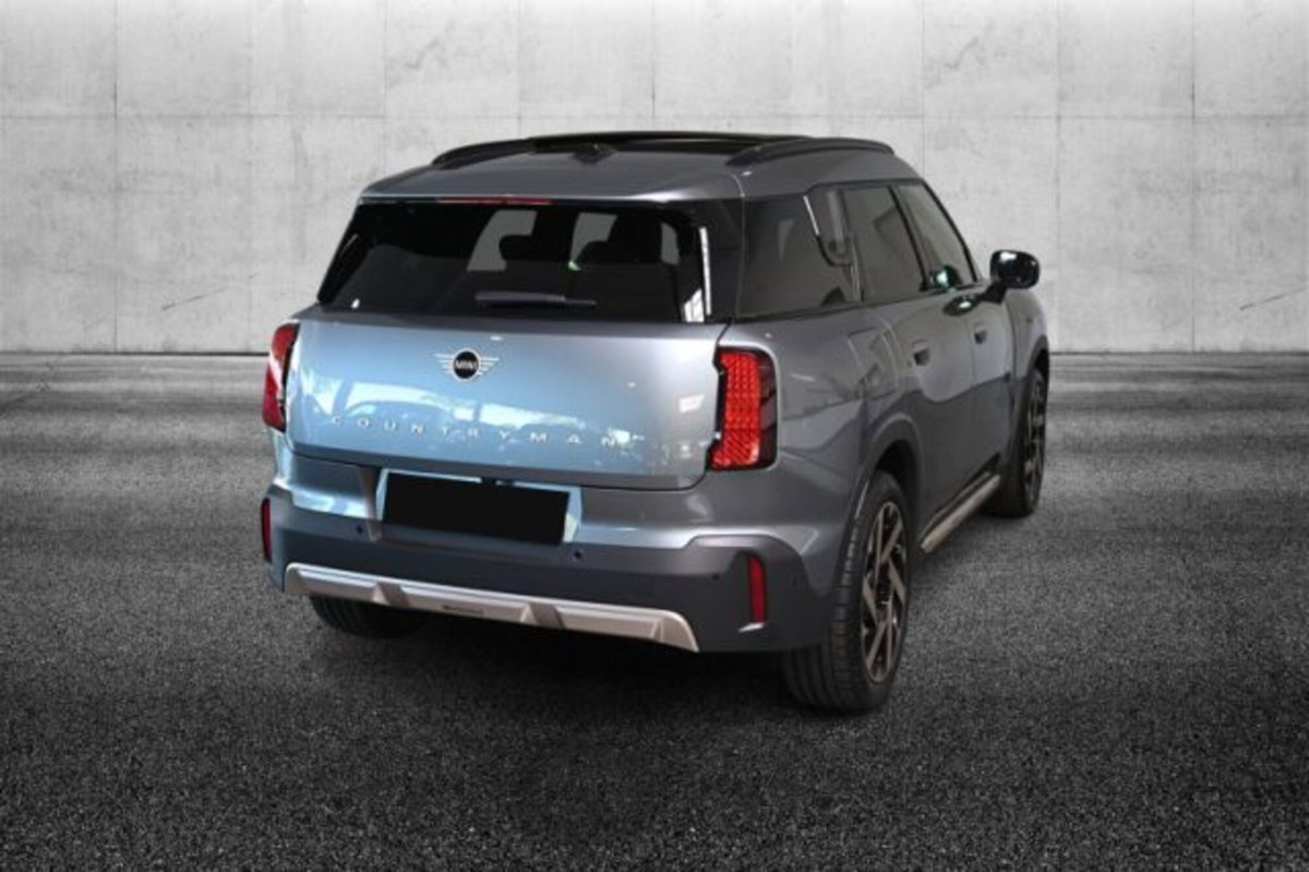 MINI Mini Countryman E Favoured (2)