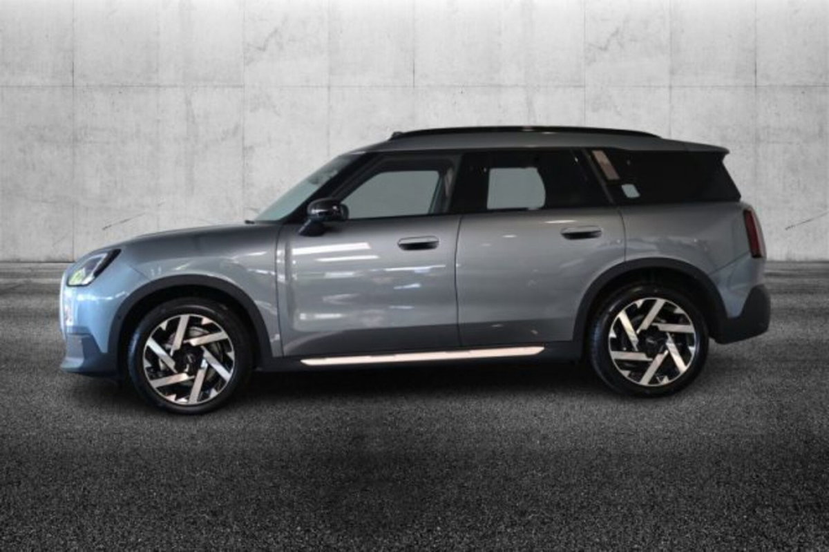 MINI Mini Countryman E Favoured (3)