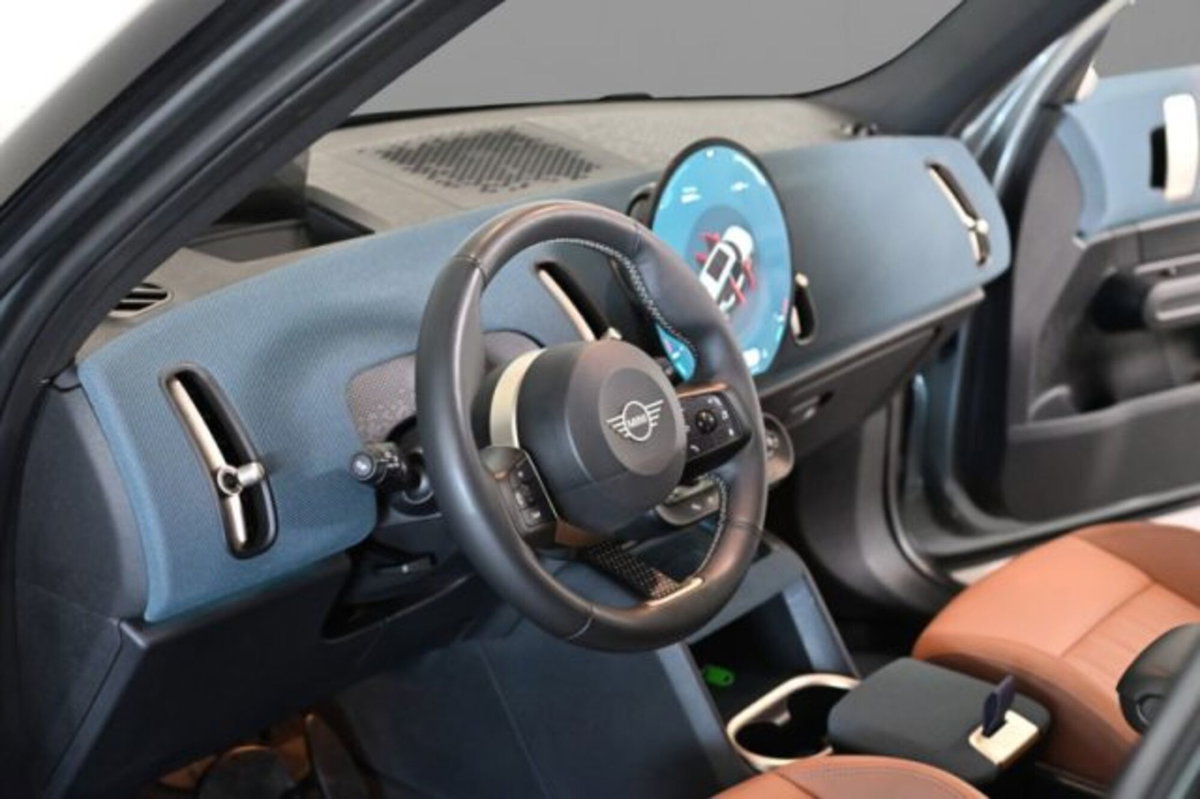 MINI Mini Countryman E Favoured (5)