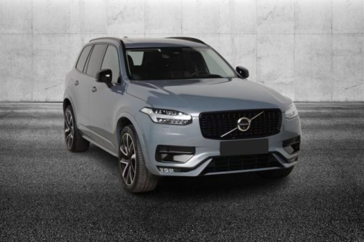 Volvo XC90 B5 (d) AWD automatico 7 posti Ultimate Dark (2)
