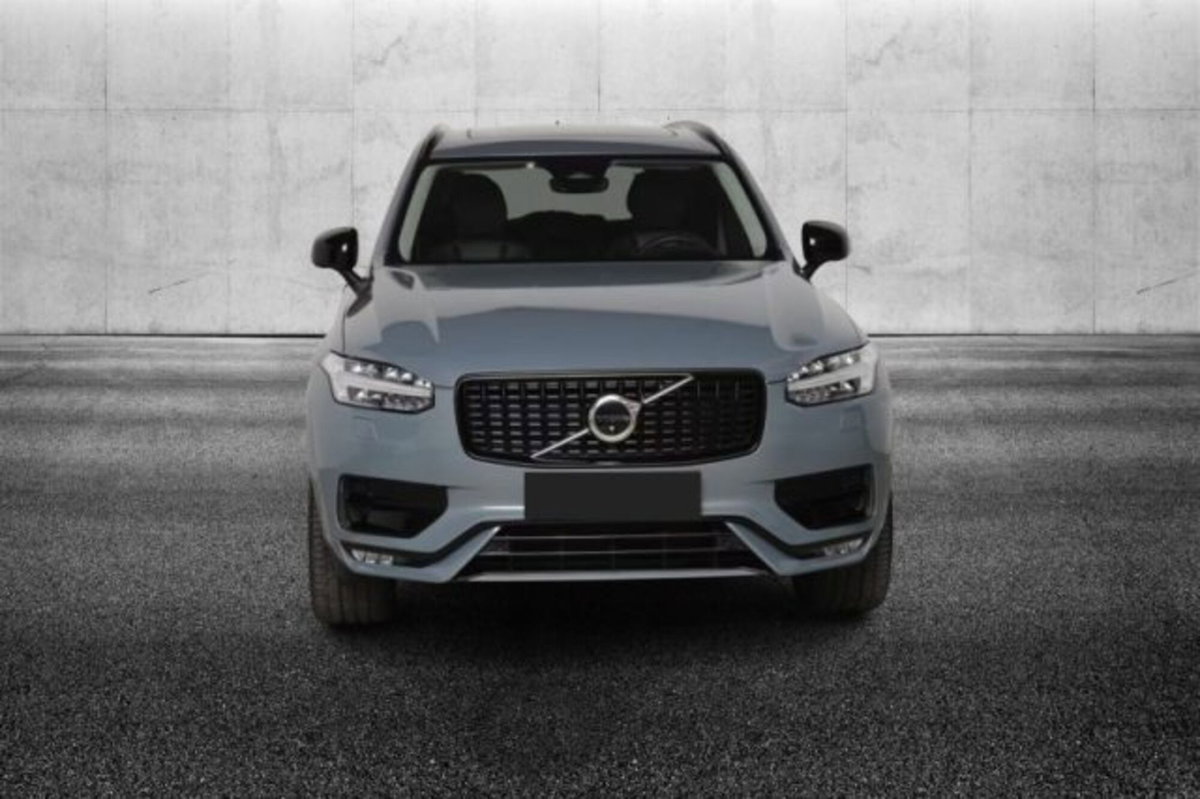 Volvo XC90 B5 (d) AWD automatico 7 posti Ultimate Dark (5)