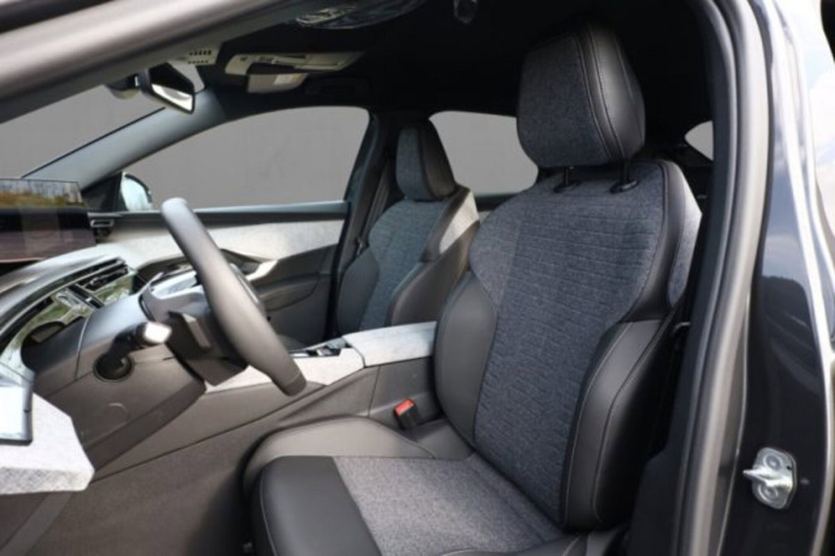 Peugeot 3008 1.2 hybrid Allure Business 145cv e-dcs6 (7)