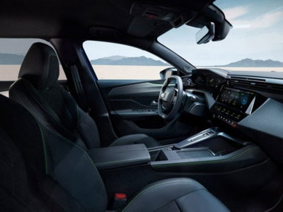 Peugeot 408 1.2 hybrid Allure 136cv e-dsc6 (8)