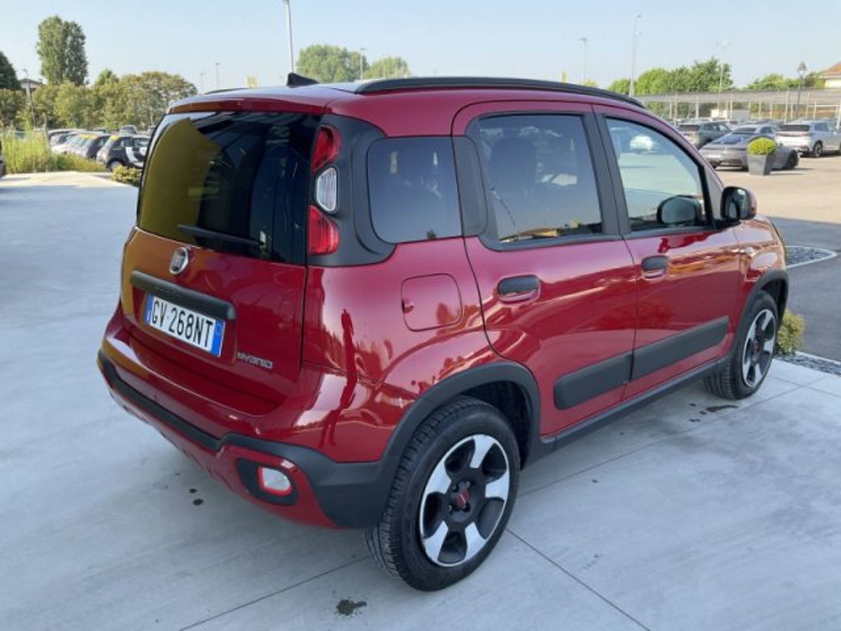 Fiat Panda 1.0 FireFly S&S Hybrid City Cross (6)