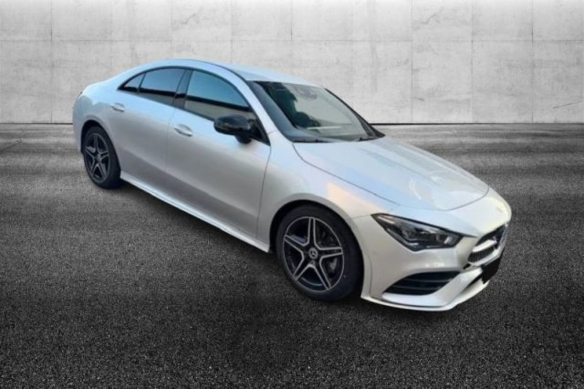 Mercedes-Benz CLA 200 Automatic Premium (2)