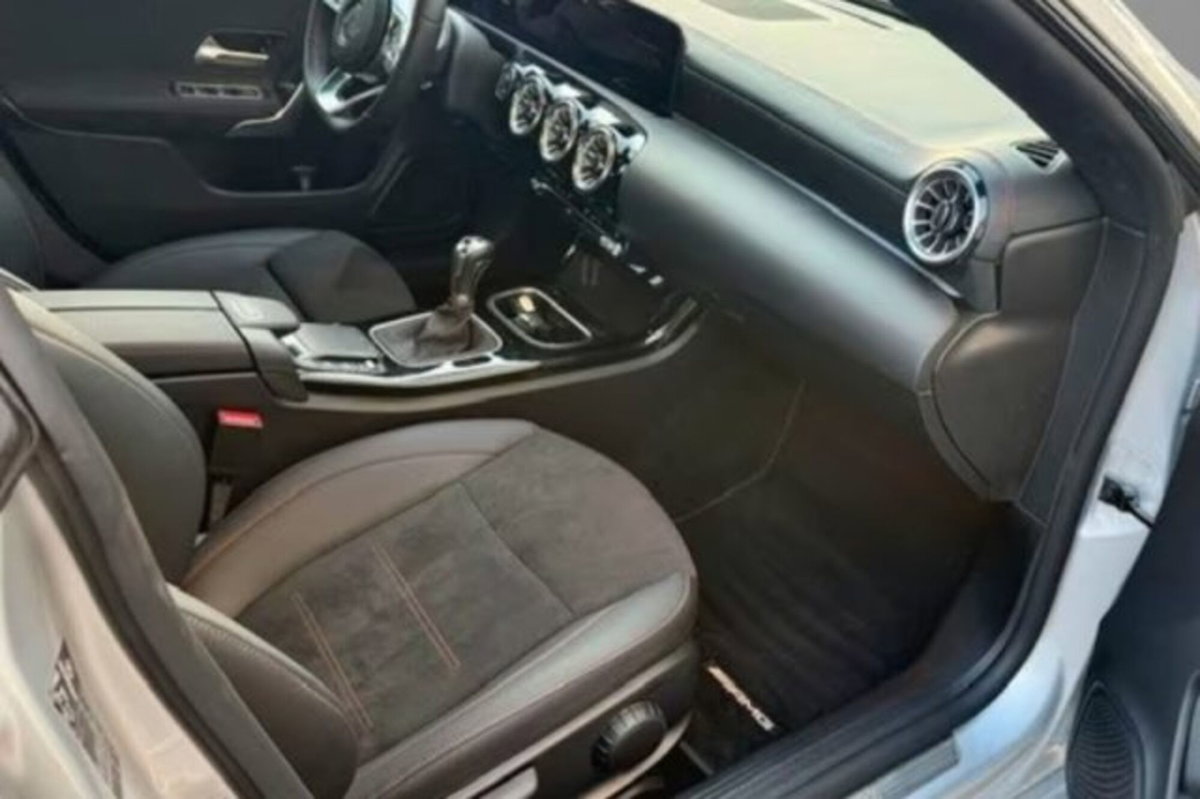 Mercedes-Benz CLA 200 Automatic Premium (4)