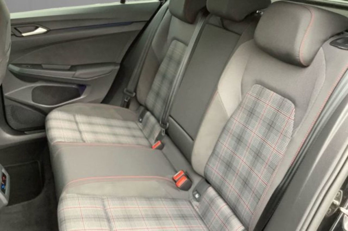 Volkswagen Golf 2.0 tsi GTI 265cv dsg (5)