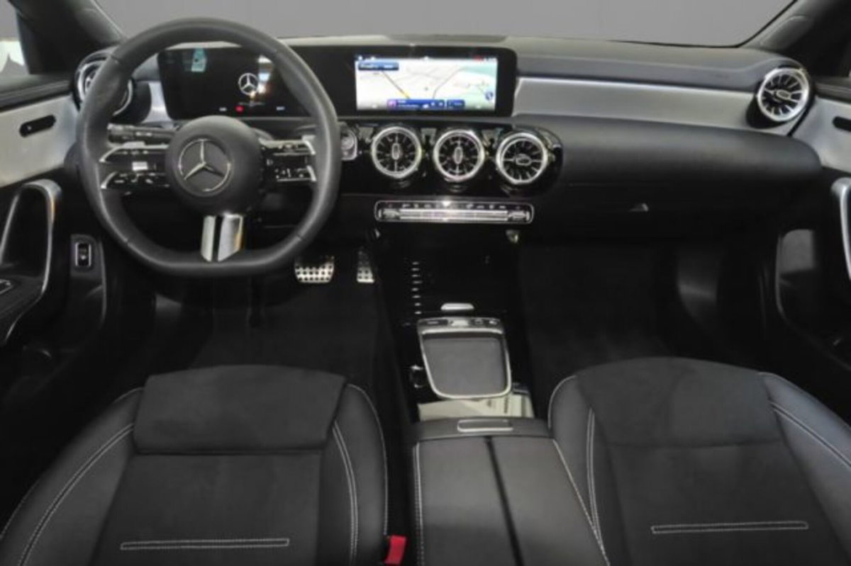 Mercedes-Benz CLA Shooting Brake 200 d AMG Line Premium Plus auto (6)