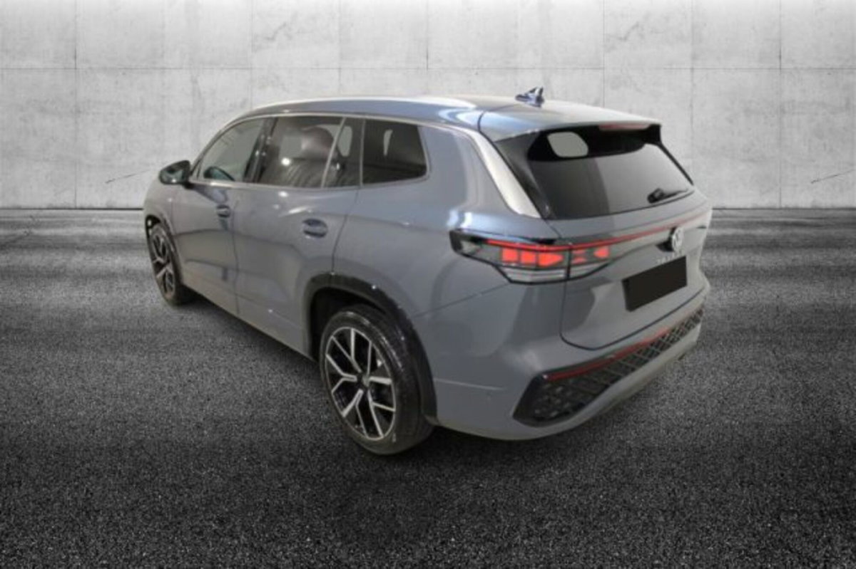Volkswagen Tayron 2.0 tdi R-Line 4motion 193cv dsg (2)