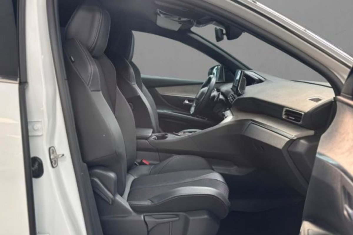 Peugeot 5008 1.5 bluehdi GT s&s 130cv eat8 (7)