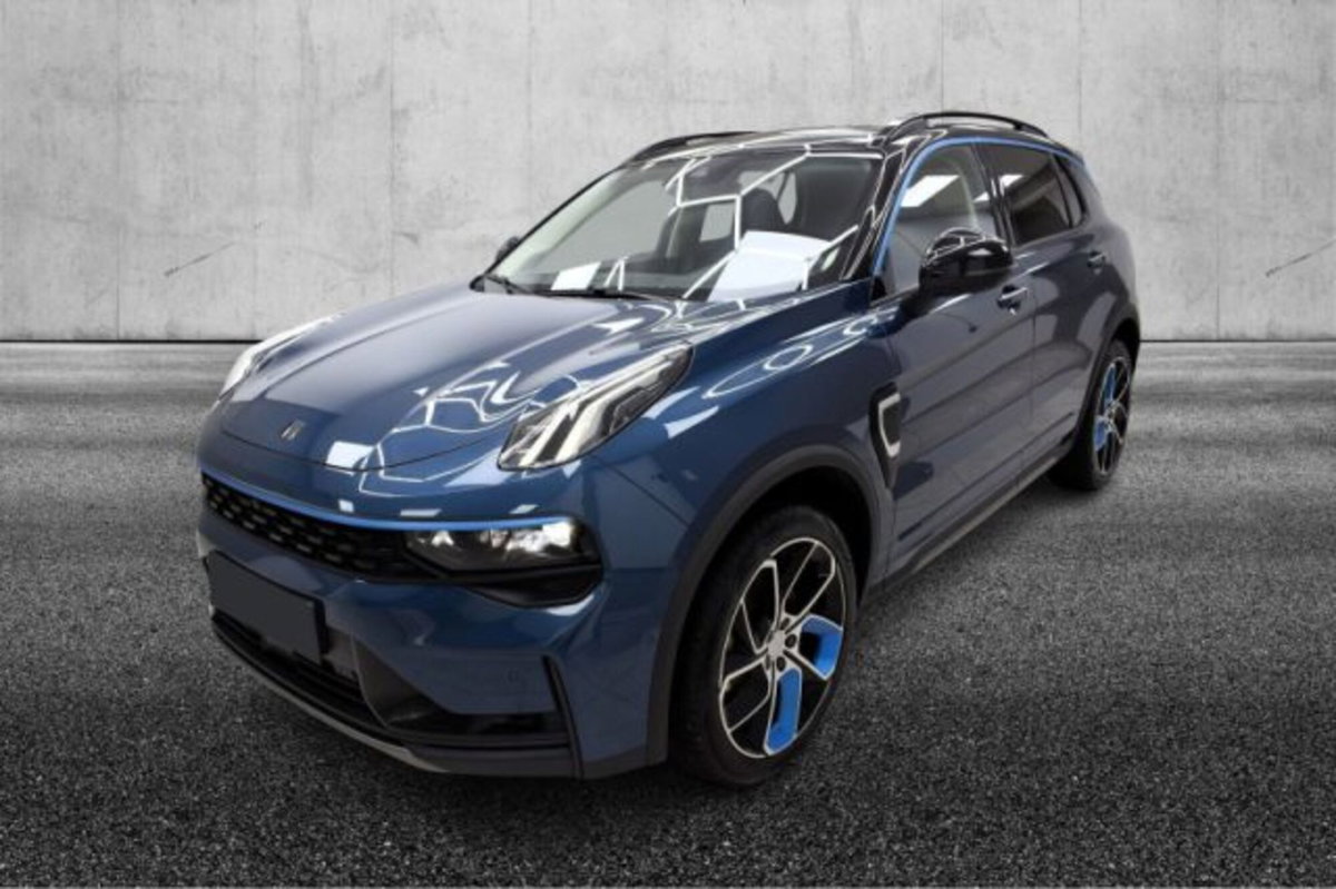 Lynk & Co 01 01 1.5 td phev