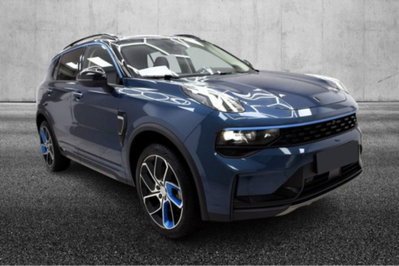 Lynk & Co 01 01 1.5 td phev (2)