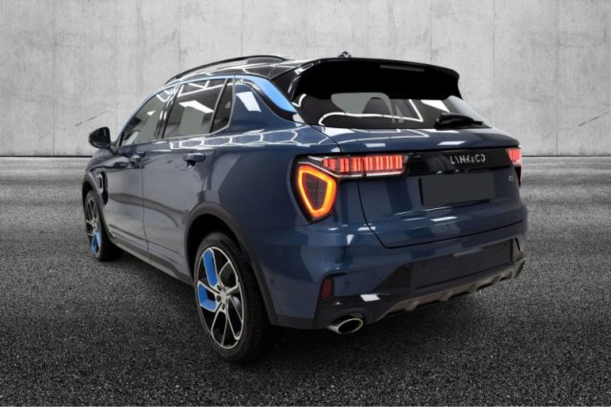 Lynk & Co 01 01 1.5 td phev (3)