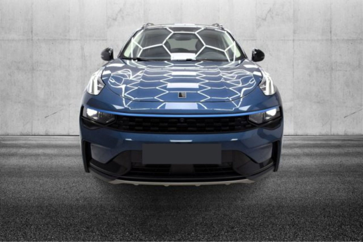 Lynk & Co 01 01 1.5 td phev (6)