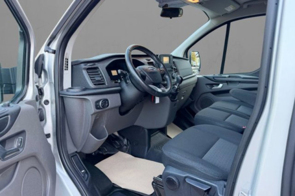Ford Transit Custom Furgone 320 2.0 EcoBlue PL Combi Trend (7)