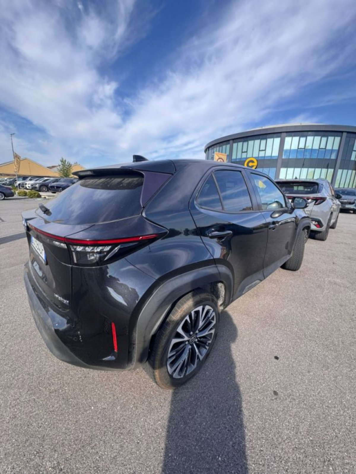 Toyota Yaris Cross 1.5 Hybrid 5p. E-CVT Lounge (2)