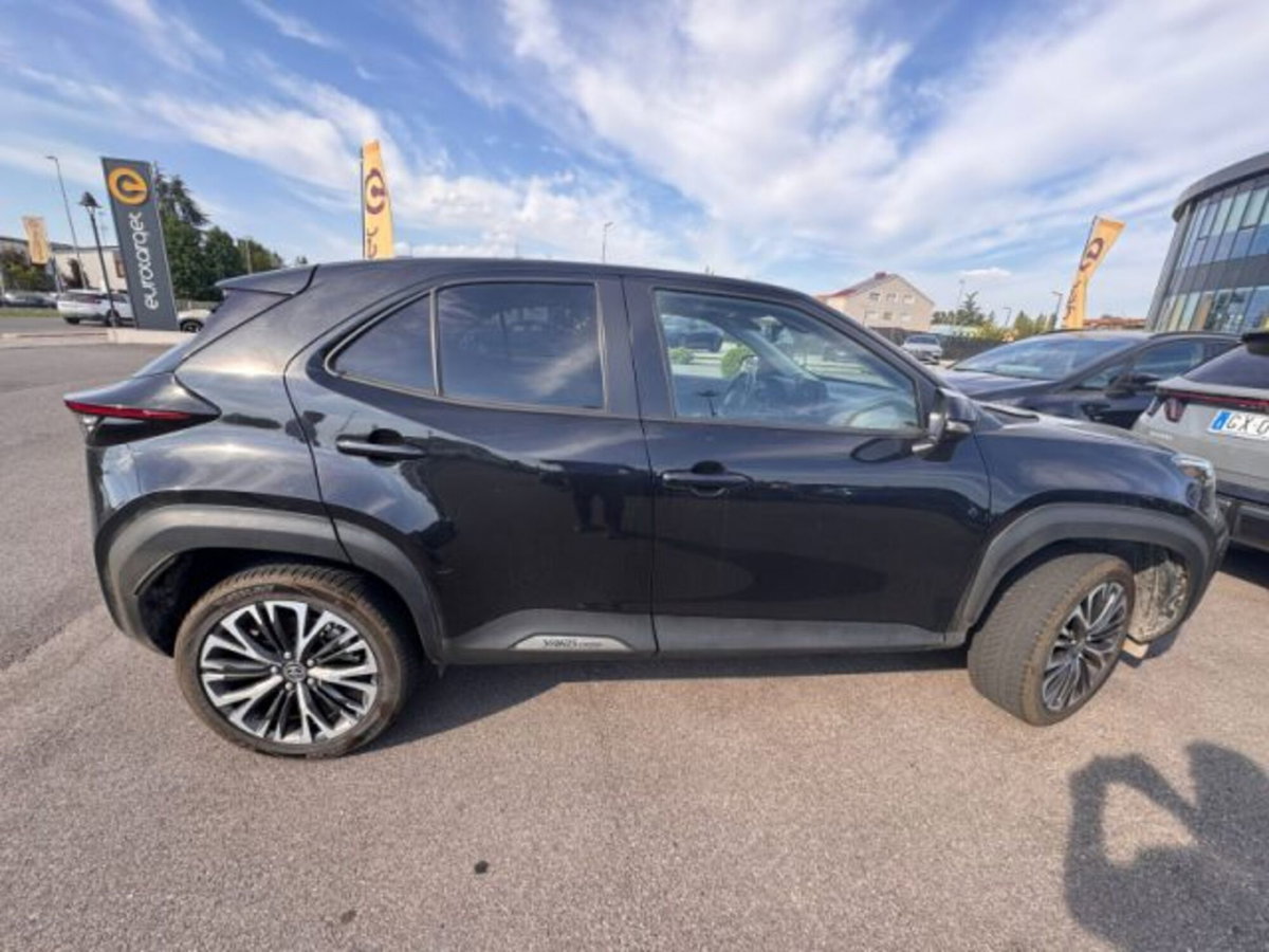 Toyota Yaris Cross 1.5 Hybrid 5p. E-CVT Lounge (6)