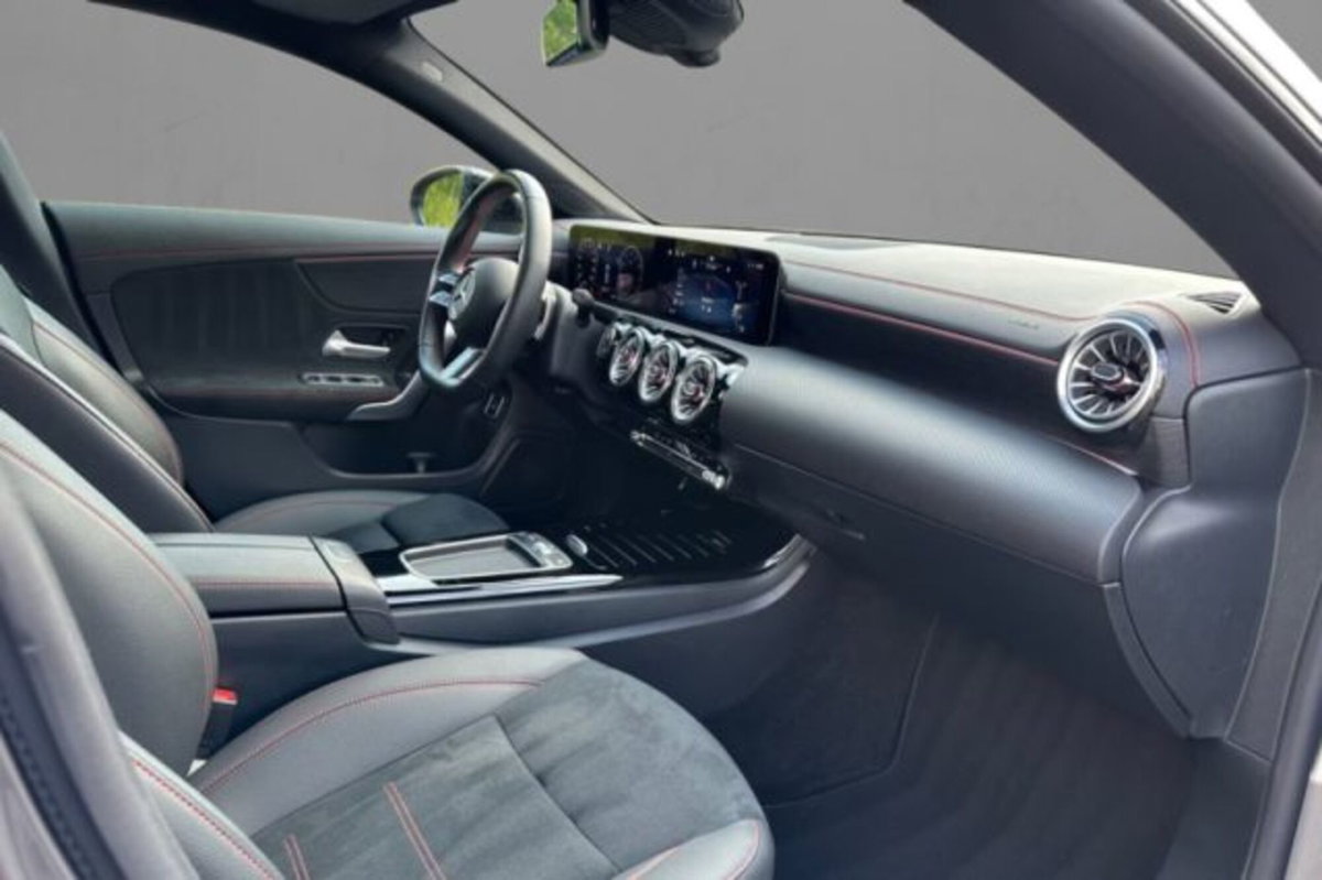 Mercedes-Benz CLA 180 Automatic Executive (5)