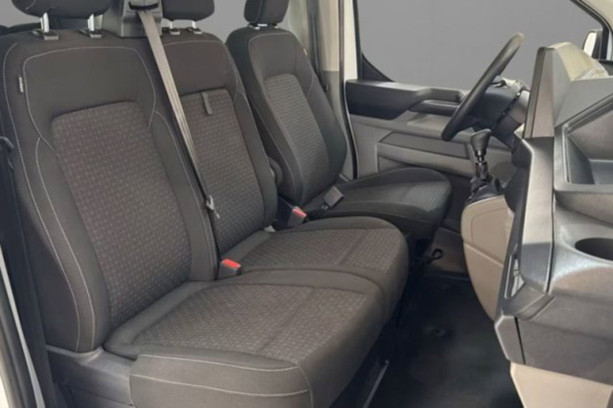 Ford Transit Custom Furgone 320 2.0 ecoblue 136cv Trend L1H1 A8 (7)
