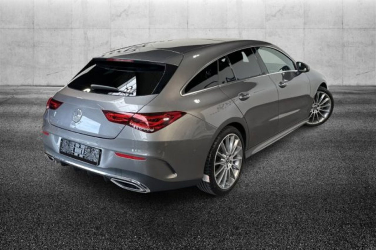 Mercedes-Benz CLA Shooting Brake 200 d Automatic 4Matic Shooting Brake Premium (4)