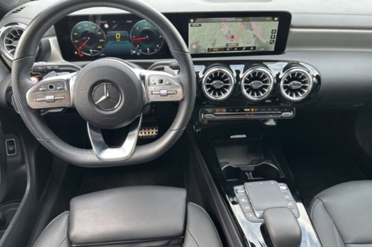 Mercedes-Benz CLA Shooting Brake 200 d Automatic 4Matic Shooting Brake Premium (5)