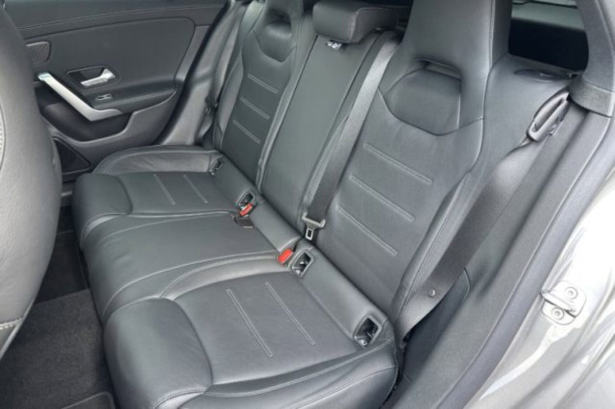 Mercedes-Benz CLA Shooting Brake 200 d Automatic 4Matic Shooting Brake Premium (7)