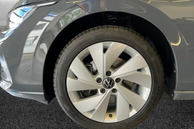 Volkswagen Golf Variant 2.0 TDI 150 CV DSG SCR R-Line (7)