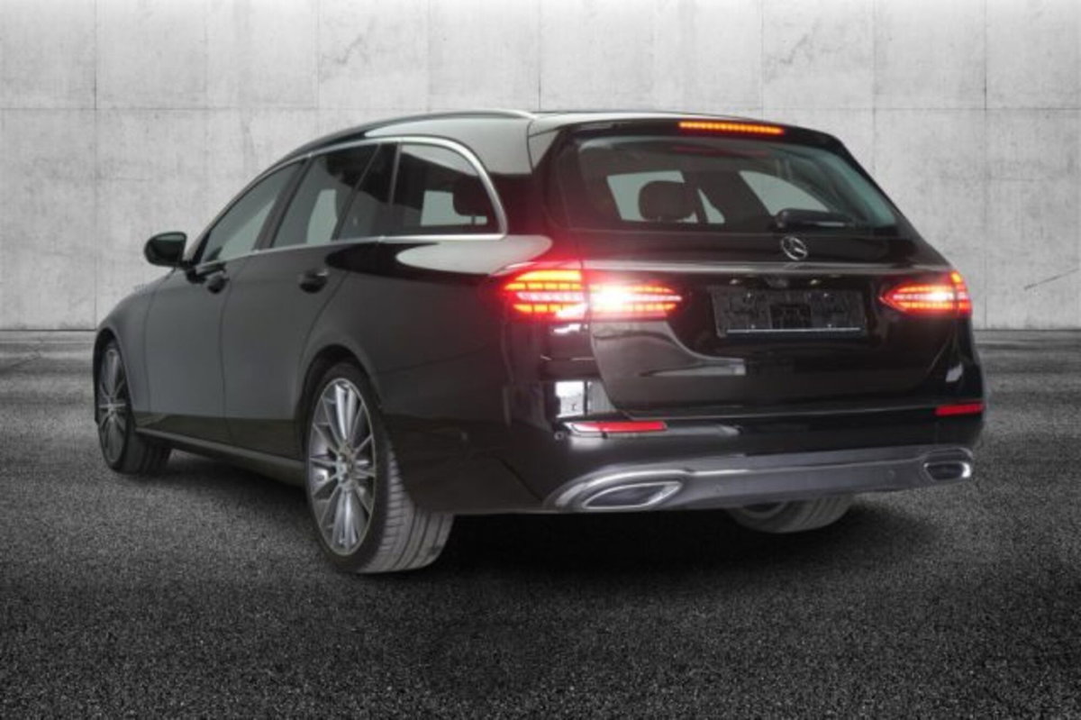 Mercedes-Benz Classe E Station Wagon 300 d 4Matic Auto Mild hybrid Exclusive (4)