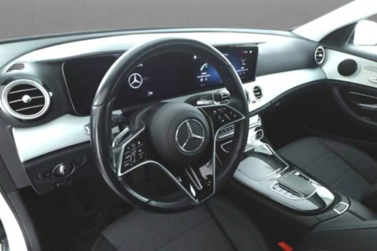 Mercedes-Benz Classe E Station Wagon 220 d Mild hybrid Auto Sport (8)