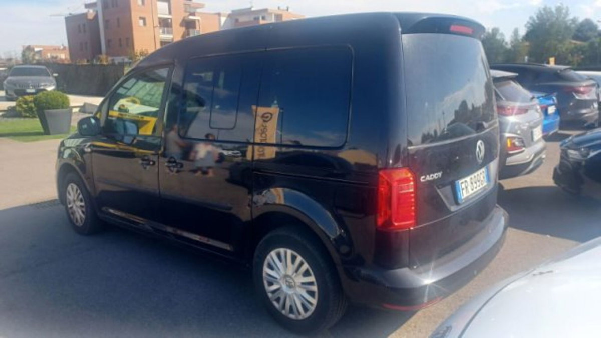 Volkswagen Caddy 2.0 TDI 102 CV Trendline (2)