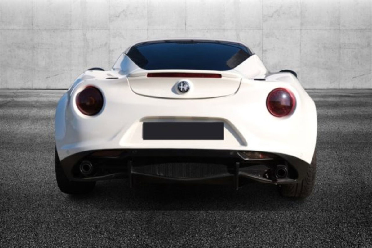 Alfa Romeo 4C Coupé 4C 1750 TBi (4)
