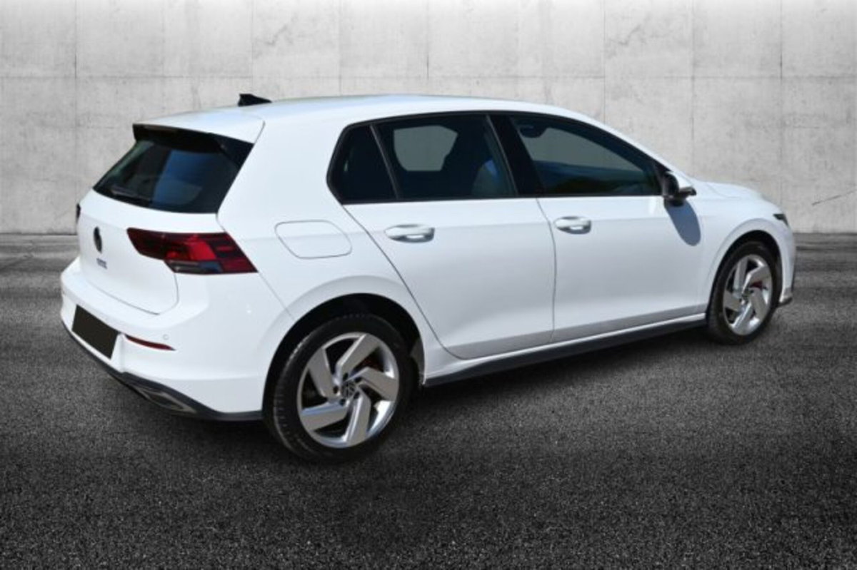 Volkswagen Golf 1.4 GTE DSG Plug-In Hybrid (3)
