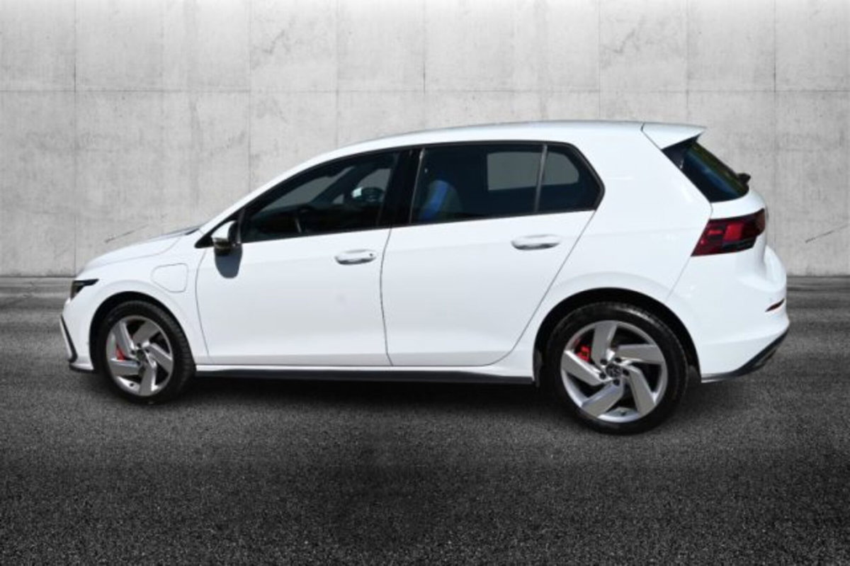 Volkswagen Golf 1.4 GTE DSG Plug-In Hybrid (4)