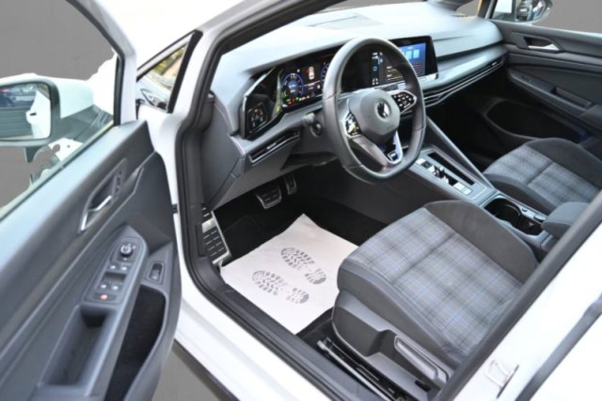 Volkswagen Golf 1.4 GTE DSG Plug-In Hybrid (8)