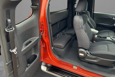 Isuzu D-Max Pick-up 1.9 crew N60 Nitro Sport 4x4 auto (8)