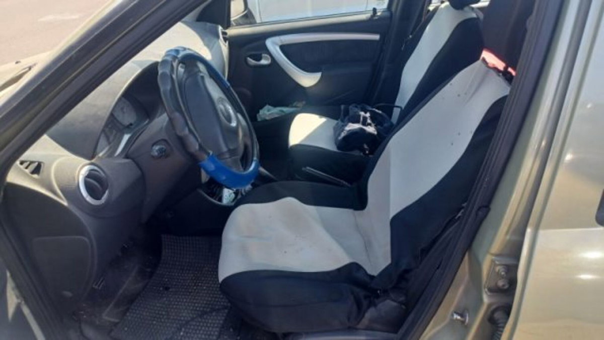 Dacia Logan Station Wagon MCV 1.6 GPL 7 posti Lauréate (7)