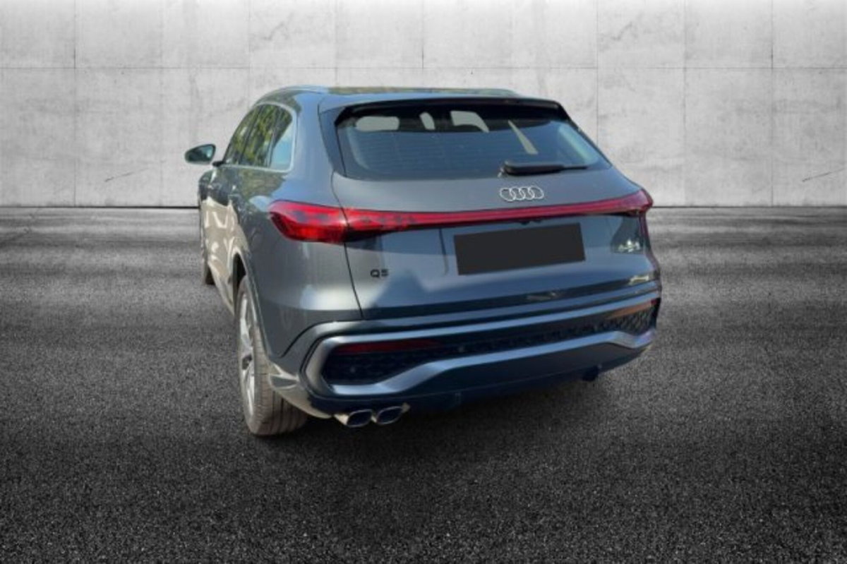 Audi Q5 40 2.0 tdi mhev 12V S line quattro s-tronic (4)