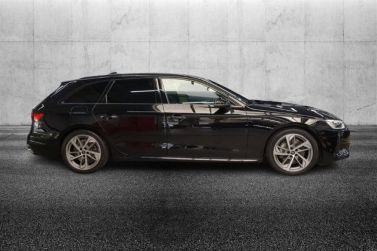 Audi A4 Avant 40 TDI quattro S tronic S line edition (3)